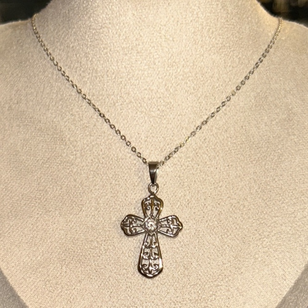 925 Silver Cross Pendant & Chain Necklace‎